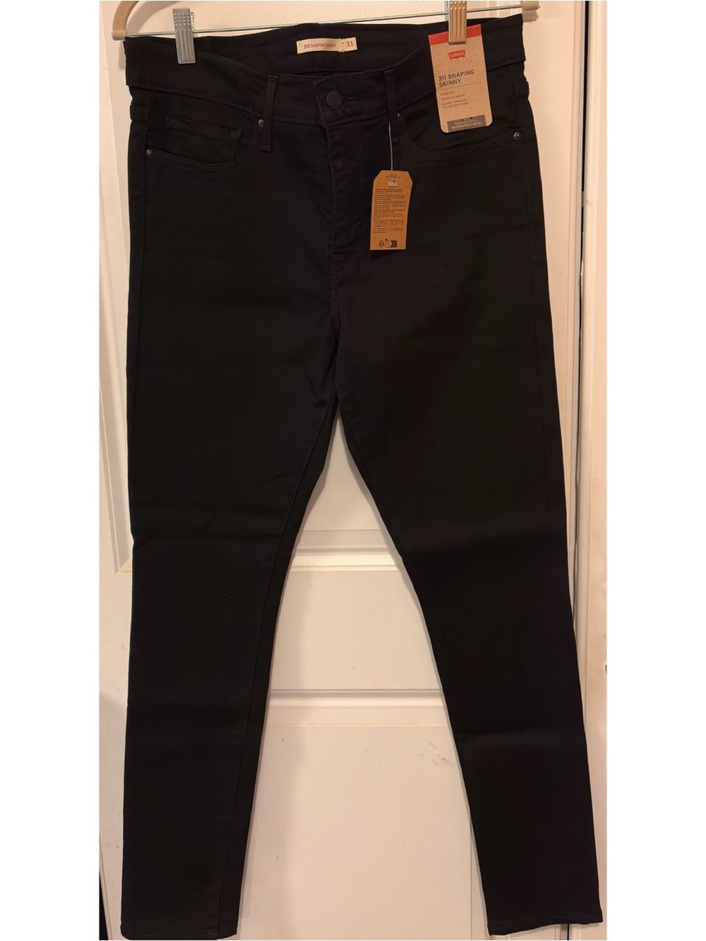 NWT Levi’s 311 Shaping Skinny Jeans Size 31